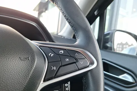 BK22FKF Renault Captur 1.6 E-TECH Hybrid 145 S Edition 5dr Auto Thumbnail #41