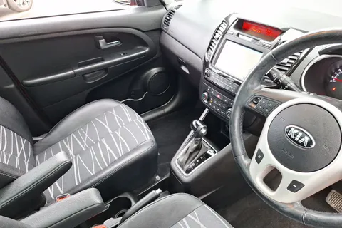 ML67KGY Kia Venga 1.6 4 5dr Auto [6] Thumbnail #13