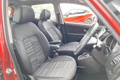 ML67KGY Kia Venga 1.6 4 5dr Auto [6] Thumbnail #30