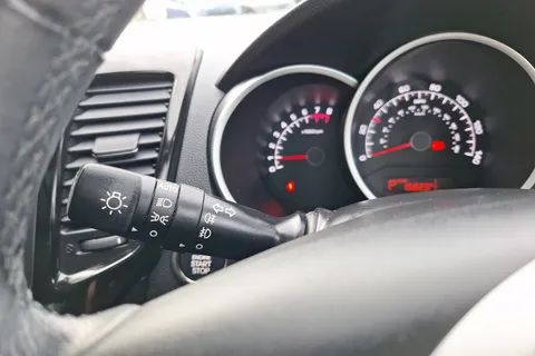 ML67KGY Kia Venga 1.6 4 5dr Auto [6] Thumbnail #34