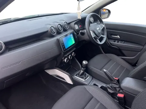 BJ22KWE Dacia Duster 1.3 TCe 130 Prestige 5dr Thumbnail #4