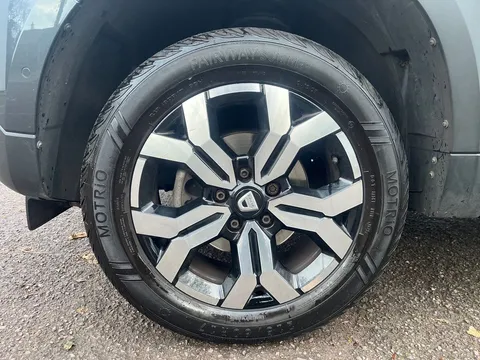 BJ22KWE Dacia Duster 1.3 TCe 130 Prestige 5dr Thumbnail #5