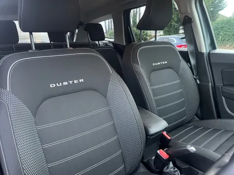 BJ22KWE Dacia Duster 1.3 TCe 130 Prestige 5dr Thumbnail #14