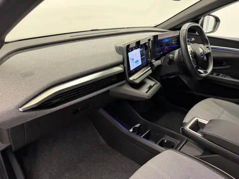 11 of 33 for Renault Megane E-Tech EV60 160kW Techno+ 60kWh Optimum Charge 5dr Auto