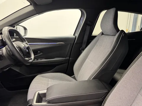 12 of 33 for Renault Megane E-Tech EV60 160kW Techno+ 60kWh Optimum Charge 5dr Auto