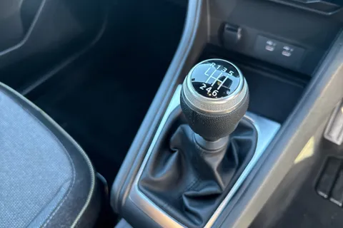 BN74XDH Renault Captur 1.0 TCE 90 Techno 5dr Thumbnail #23