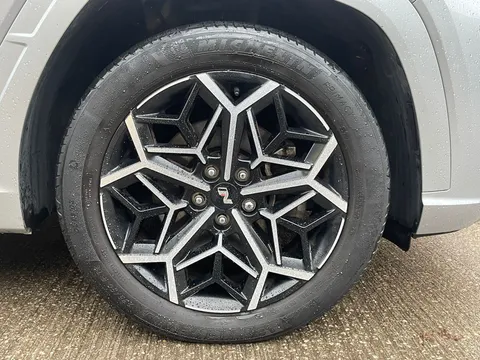 MJ73NCX Hyundai Tucson 1.6 TGDi Hybrid 230 N Line 5dr 2WD Auto Thumbnail #10