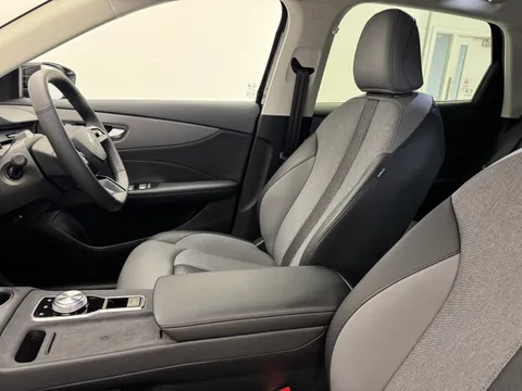 DU75ZFA Mg Motor Uk MGS5 170kW Trophy EV Long Range 64kWh 5dr Auto Thumbnail #12