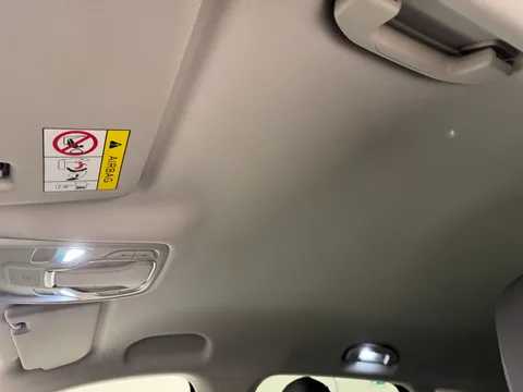 DU75ZFA Mg Motor Uk MGS5 170kW Trophy EV Long Range 64kWh 5dr Auto Thumbnail #15