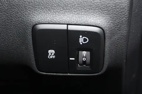 DG75AYZ Hyundai i10 1.0 [63] Advance 5dr [Nav] Thumbnail #16