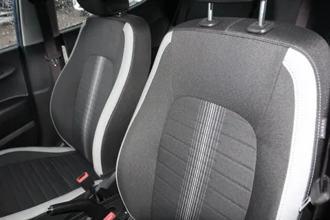 DG75AXV Hyundai i10 1.0 [63] Advance 5dr [Nav] Thumbnail #6