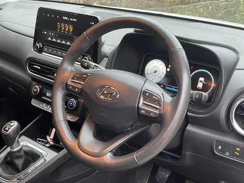 12 of 35 for Hyundai Kona 1.0 TGDi 48V MHEV Premium 5dr ⭐HEATED SEATS⭐CARPLAY⭐SENSORS⭐