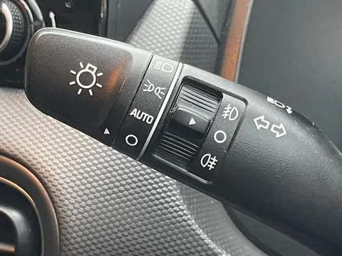 17 of 35 for Hyundai Kona 1.0 TGDi 48V MHEV Premium 5dr ⭐HEATED SEATS⭐CARPLAY⭐SENSORS⭐