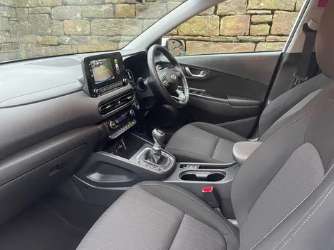 25 of 35 for Hyundai Kona 1.0 TGDi 48V MHEV Premium 5dr ⭐HEATED SEATS⭐CARPLAY⭐SENSORS⭐