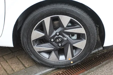 DC75AEB Hyundai i10 1.2 [79] Advance 5dr Auto [Nav] Thumbnail #4