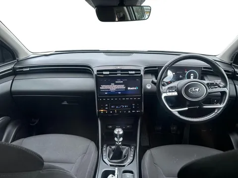 EG21AVJ Hyundai Tucson 1.6 TGDi Premium 5dr 2WD Thumbnail #10
