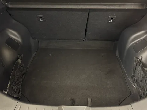 11 of 36 for Nissan LEAF 110kW N-Connecta 39kWh 5dr Auto