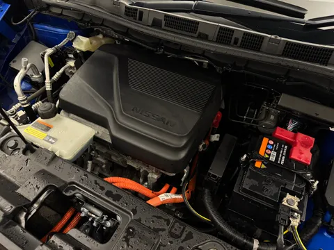 29 of 36 for Nissan LEAF 110kW N-Connecta 39kWh 5dr Auto