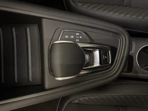 KO25UOP Renault Captur 1.6 E-Tech Full Hybrid 145 Esprit Alpine 5dr Auto Thumbnail #15