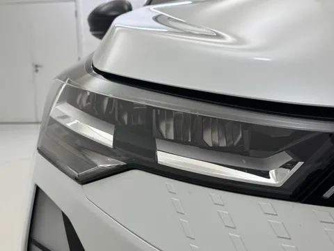 KO25UOP Renault Captur 1.6 E-Tech Full Hybrid 145 Esprit Alpine 5dr Auto Thumbnail #31