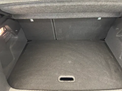 YP75FCY Renault Captur 1.6 E-Tech Full Hybrid 145 Esprit Alpine 5dr Auto Thumbnail #9