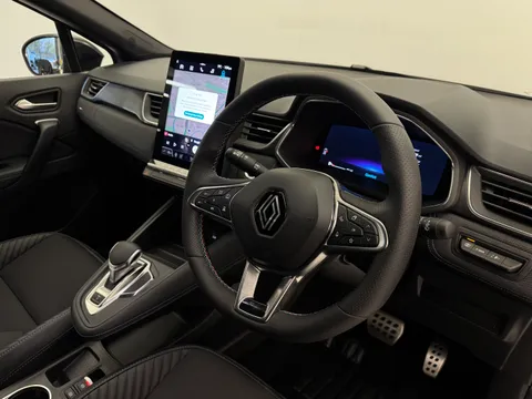 YP75FCY Renault Captur 1.6 E-Tech Full Hybrid 145 Esprit Alpine 5dr Auto Thumbnail #20