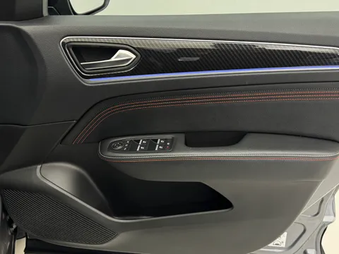 18 of 35 for RENAULT ARKANA 1.6 E-TECH Hybrid 145 R.S. Line 5dr Auto