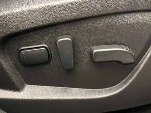 20 of 35 for RENAULT ARKANA 1.6 E-TECH Hybrid 145 R.S. Line 5dr Auto