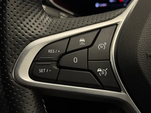 22 of 35 for RENAULT ARKANA 1.6 E-TECH Hybrid 145 R.S. Line 5dr Auto