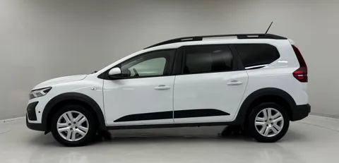 4 of 32 for Dacia Jogger 1.0 TCe Expression 5dr