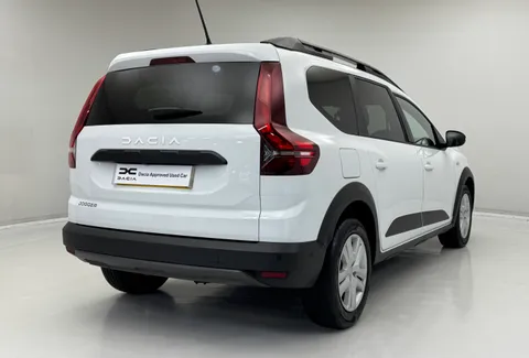 6 of 32 for Dacia Jogger 1.0 TCe Expression 5dr
