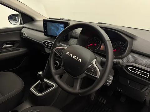 22 of 32 for Dacia Jogger 1.0 TCe Expression 5dr