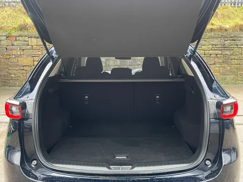 MV73AEM Mazda CX-5 2.0 e-Skyactiv G MHEV Centre-Line 5dr Auto Thumbnail #26