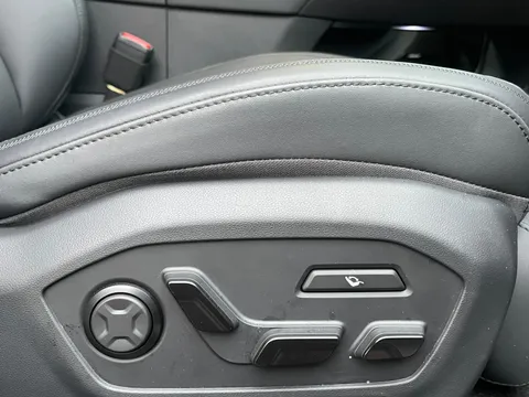 MJ75EKE Hyundai Santa Fe 1.6 TGDi Hybrid Calligraphy 5dr 4WD Auto [6 Seats] Thumbnail #27