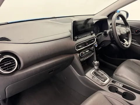 12 of 40 for Hyundai Kona 1.6 GDi Hybrid Premium SE 5dr DCT