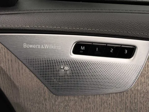 DP72GZA Volvo XC90 2.0 B5P Ultimate Dark 5dr AWD Geartronic Thumbnail #8