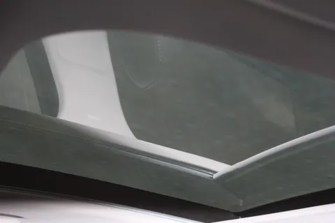 WL22BCY Hyundai Tucson 1.6 TGDi Plug-in Hybrid Ultimate 5dr 4WD Auto Thumbnail #10