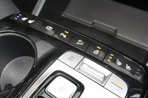 WL22BCY Hyundai Tucson 1.6 TGDi Plug-in Hybrid Ultimate 5dr 4WD Auto Thumbnail #22