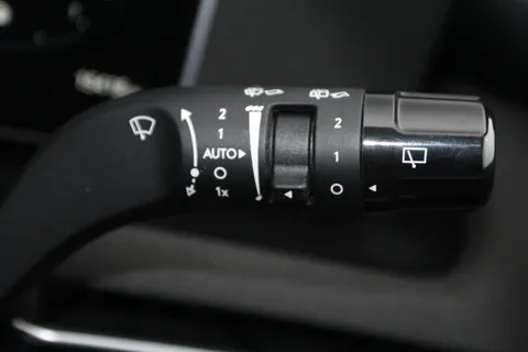 EF24WMW Hyundai Tucson 1.6T Plug-in Hybrid Premium 5dr 4WD Auto Thumbnail #26