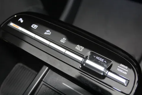 EF24WMW Hyundai Tucson 1.6T Plug-in Hybrid Premium 5dr 4WD Auto Thumbnail #22