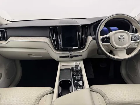 DV22LVK Volvo XC60 2.0 B5P Inscription 5dr AWD Geartronic Thumbnail #17