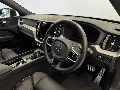 FL71ZSU Volvo XC60 2.0 B5P R DESIGN 5dr Geartronic Thumbnail #30