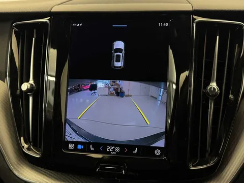 FL71ZSU Volvo XC60 2.0 B5P R DESIGN 5dr Geartronic Thumbnail #35