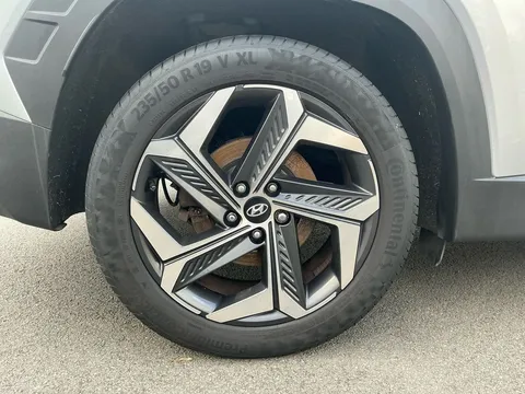 DC71FYU Hyundai Tucson 1.6 TGDi Ultimate 5dr 2WD Thumbnail #12