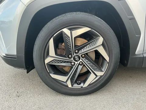 DC71FYU Hyundai Tucson 1.6 TGDi Ultimate 5dr 2WD Thumbnail #13