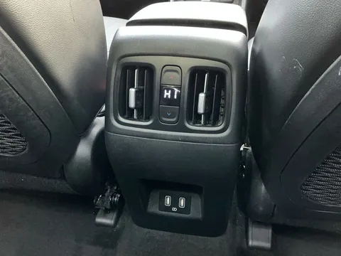 DC71FYU Hyundai Tucson 1.6 TGDi Ultimate 5dr 2WD Thumbnail #20