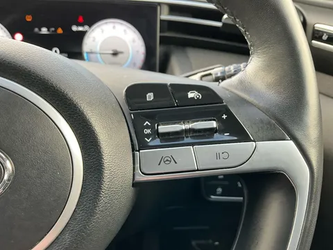 DC71FYU Hyundai Tucson 1.6 TGDi Ultimate 5dr 2WD Thumbnail #28