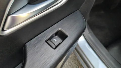 DG25YBZ Mg Motor Uk Zs 1.5 Hybrid+ Trophy 5dr Auto Thumbnail #24