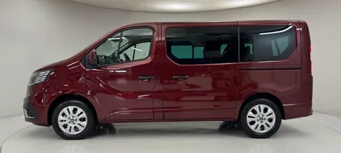 DS75FNO Renault Trafic Sl28 Extra Blue Dc SL28 Sport Minibus Double Cab 5dr Diesel EDC L1 H1 Euro 6 (s/s) ( Thumbnail #4