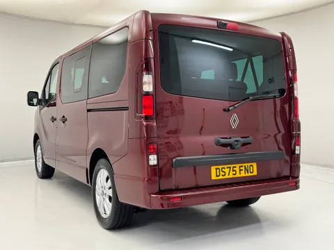 DS75FNO Renault Trafic Sl28 Extra Blue Dc SL28 Sport Minibus Double Cab 5dr Diesel EDC L1 H1 Euro 6 (s/s) ( Thumbnail #8